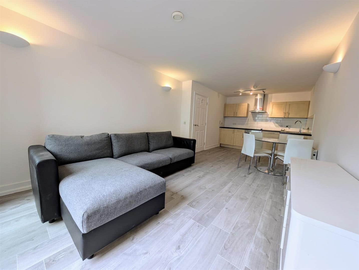 Flat Kensington in Liverpool