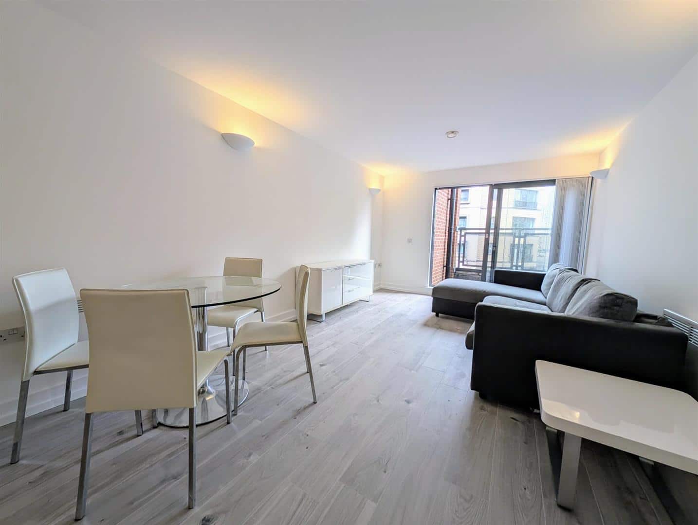 Flat Kensington in Liverpool