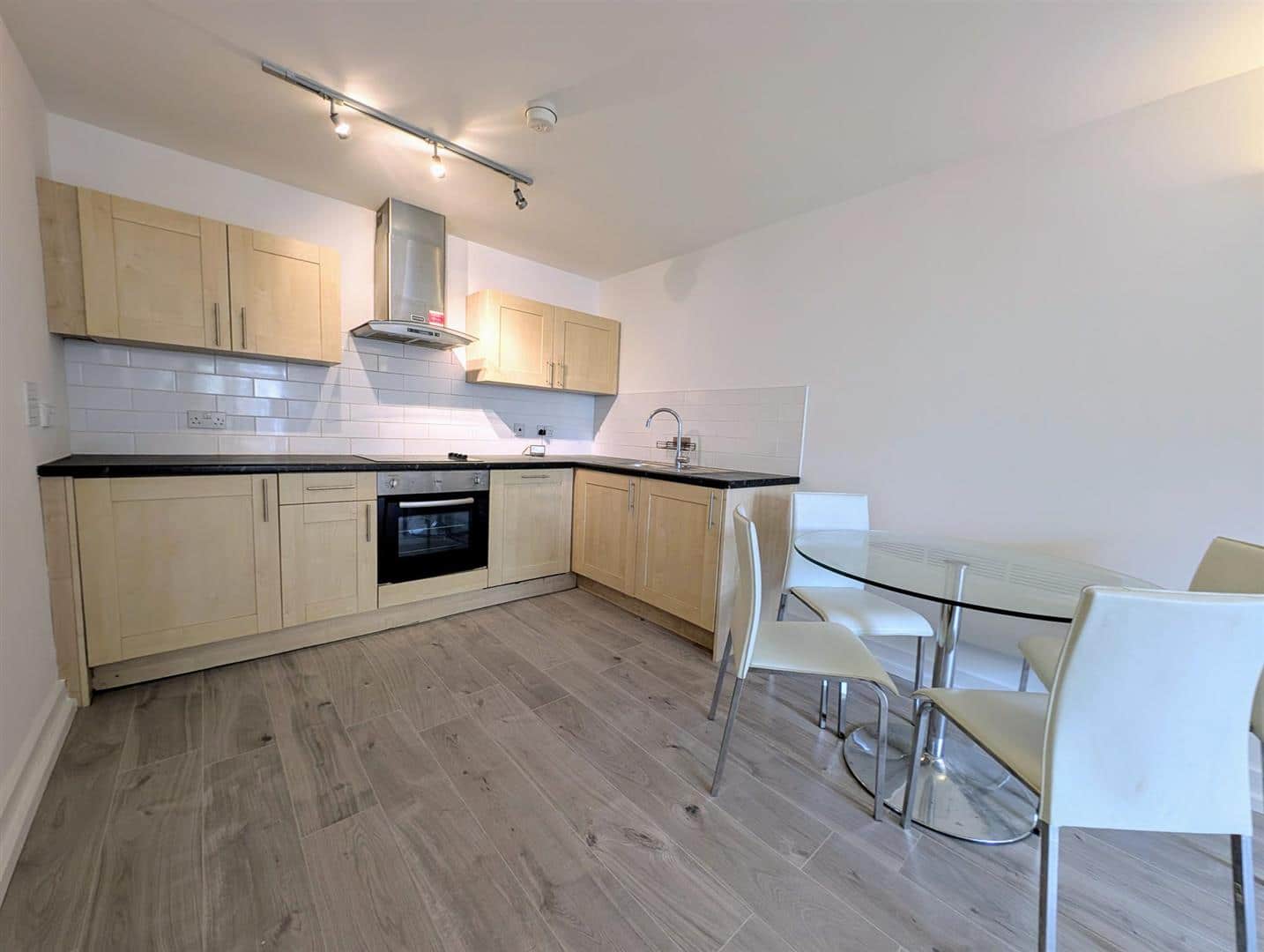 Flat Kensington in Liverpool