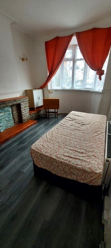 Room Durban Road in Sandwell