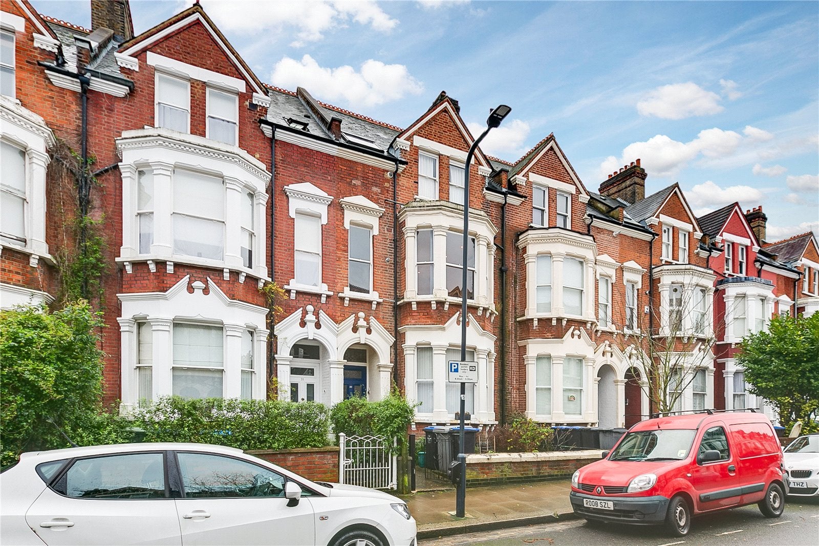 Flat Plympton Road in Greater London