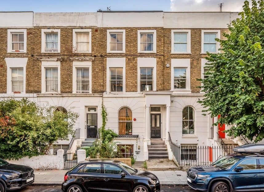 House Stanlake Road in Greater London