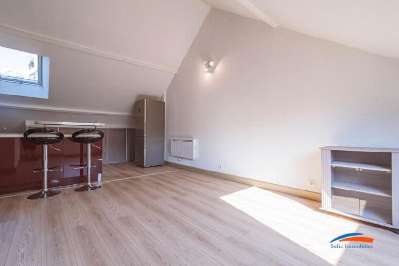 Flat Place Drouet d'Erlon in Reims