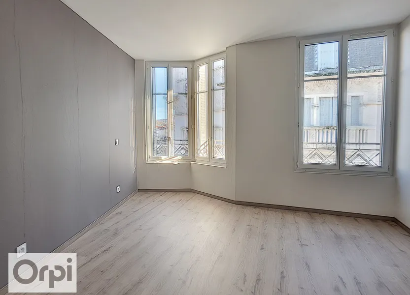 Flat Rue Bretonnie in Montluçon