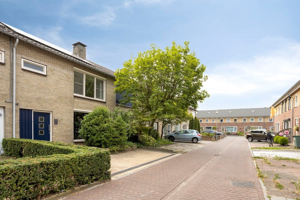 Tussenwoning te koop: Ericapad 10, Valkenswaard