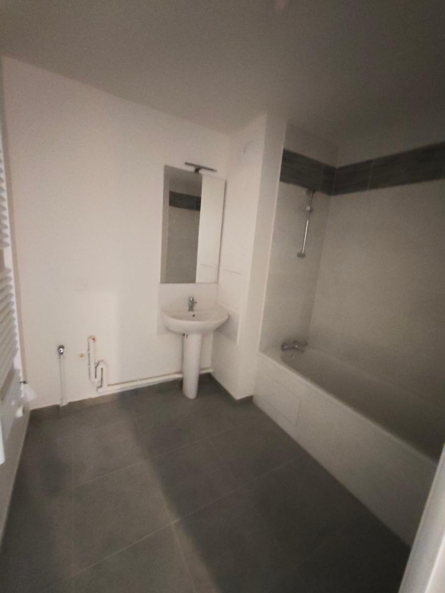 Maison Rue Madiraa à Courbevoie