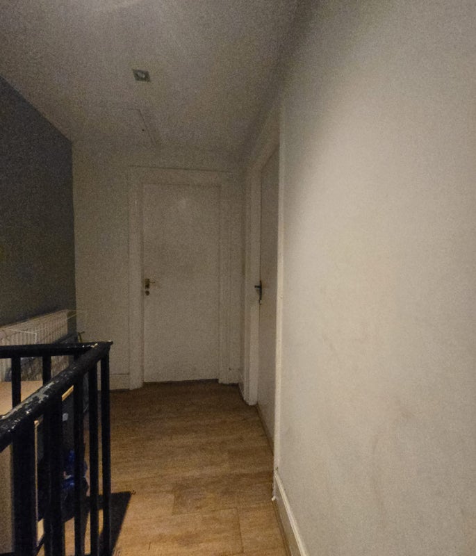 Room Crescent Road in Greater London
