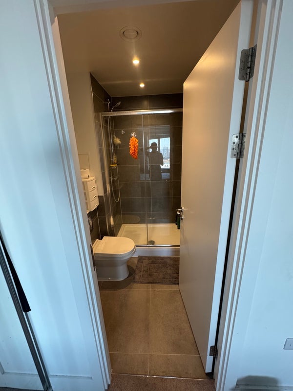 Room Norah Smyth Road in Greater London