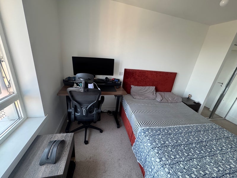 Room Norah Smyth Road in Greater London