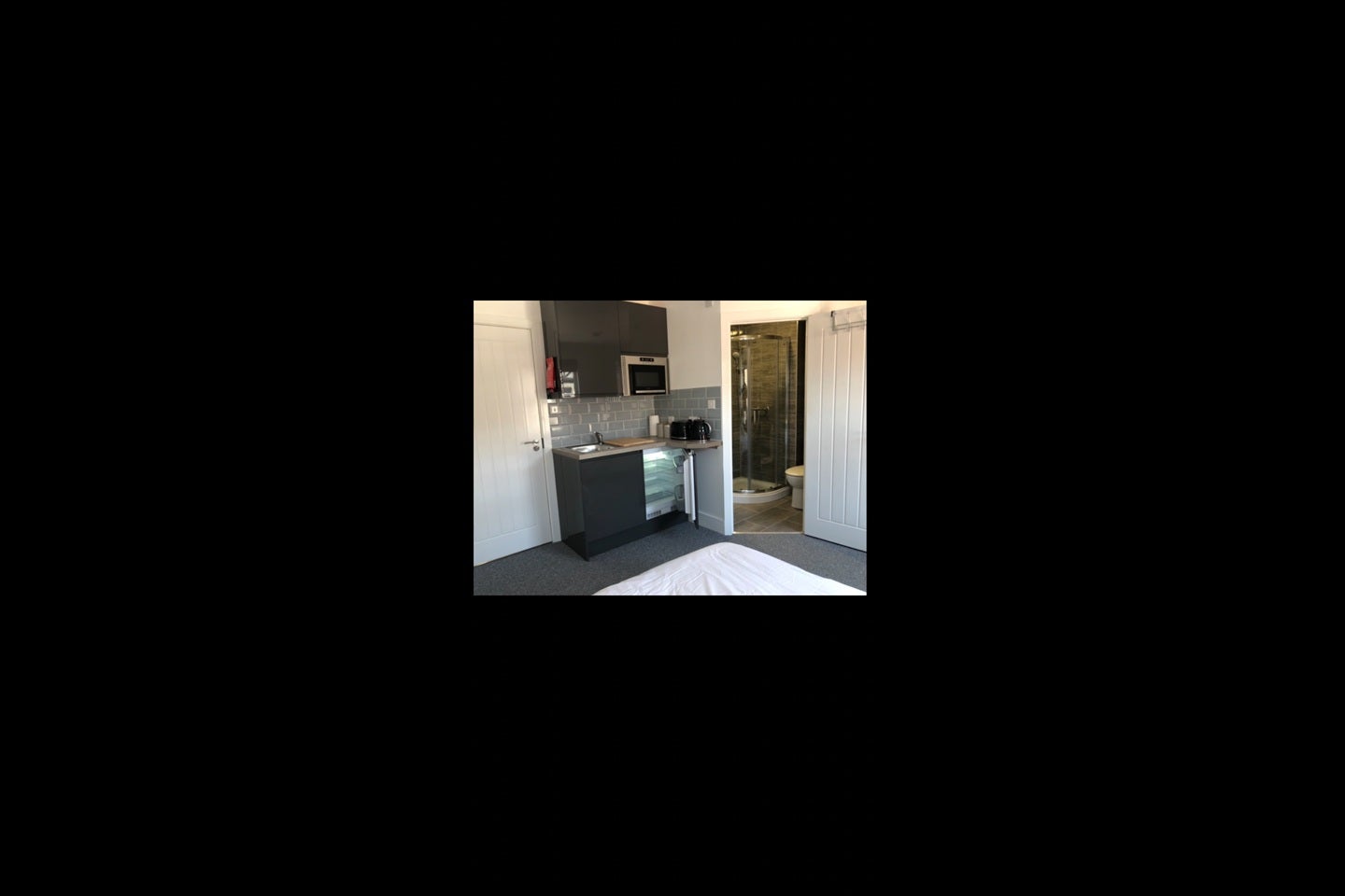 Room Kent Road in Swindon