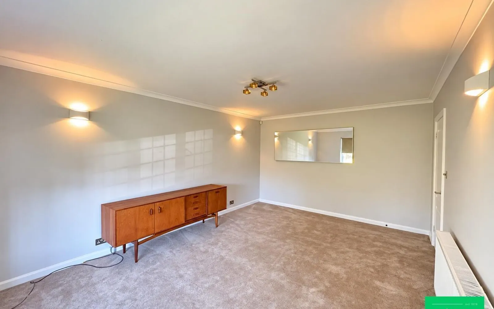 Flat Edmunds Walk in Greater London