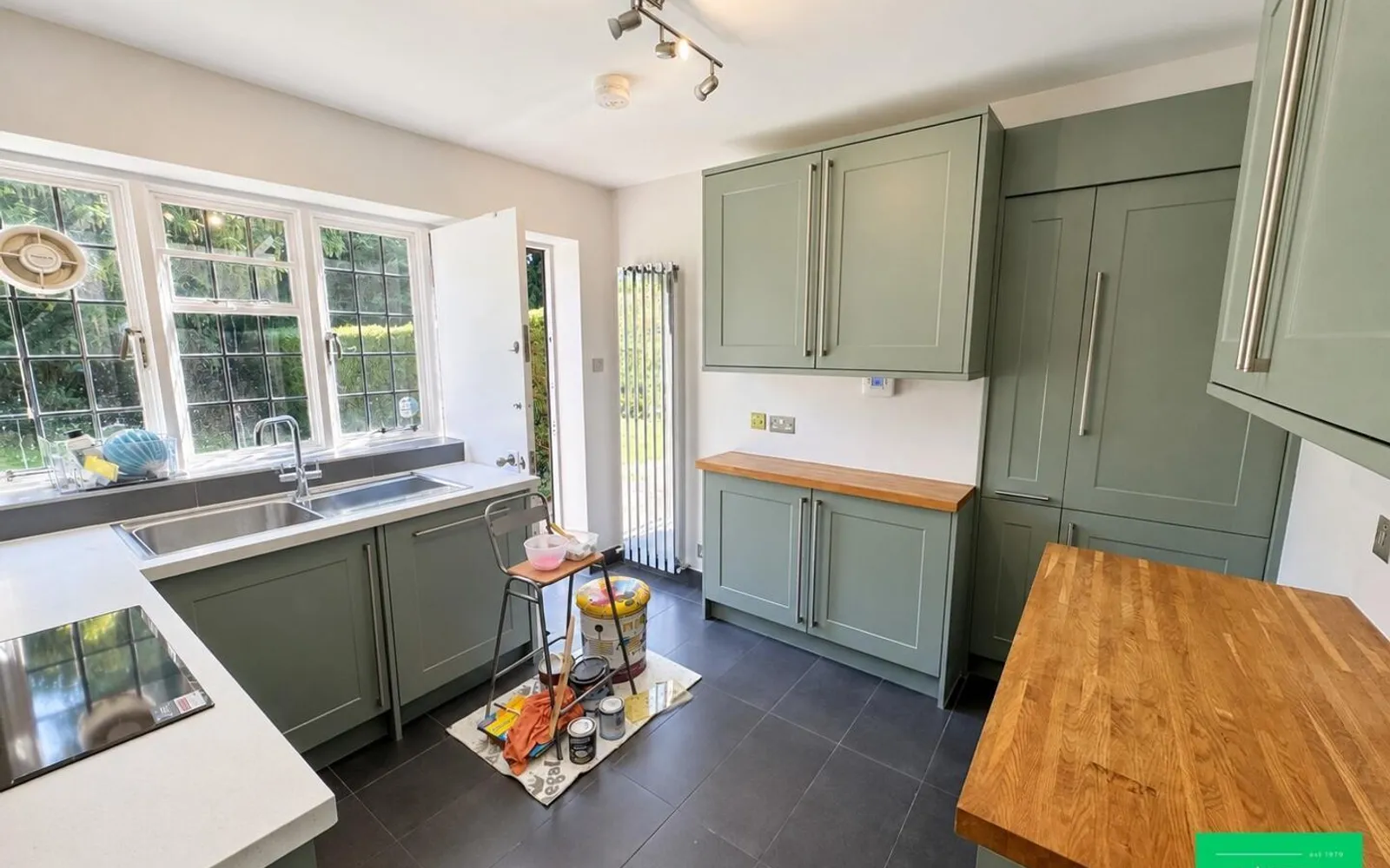 Flat Edmunds Walk in Greater London