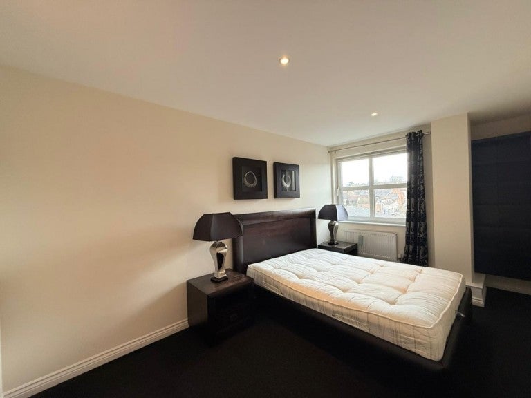 Flat Riverside in East Hertfordshire