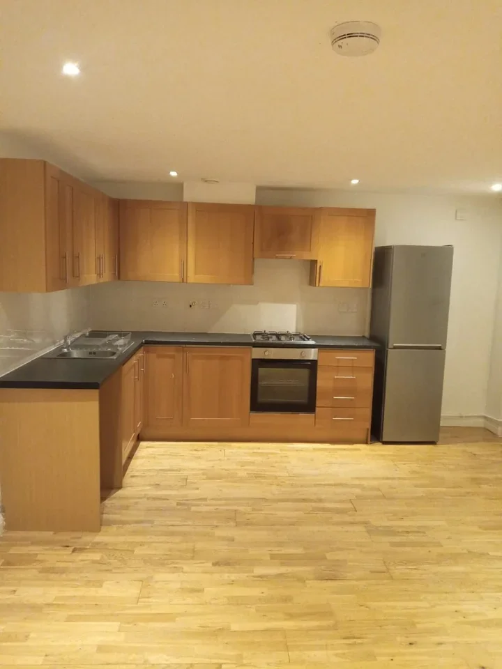 Flat Windsor Close in Greater London