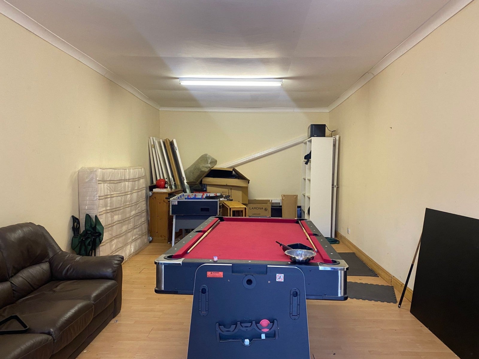 Flat Hughenden Road in High Wycombe