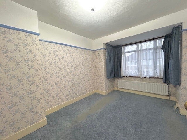House Eddy Close in Greater London