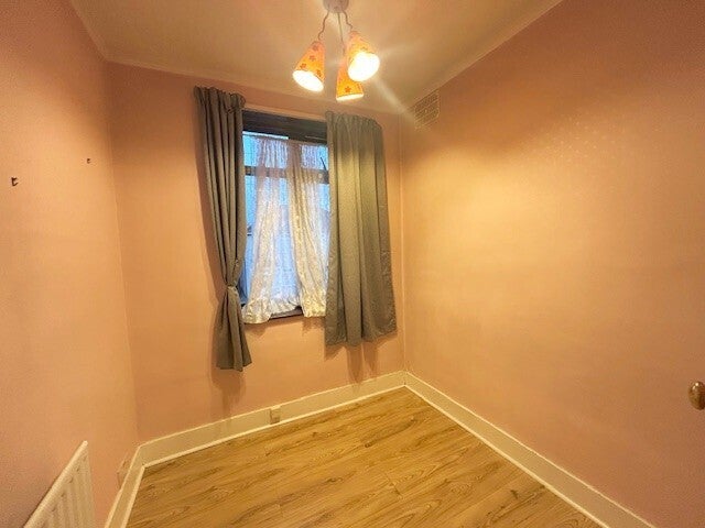 House Eddy Close in Greater London