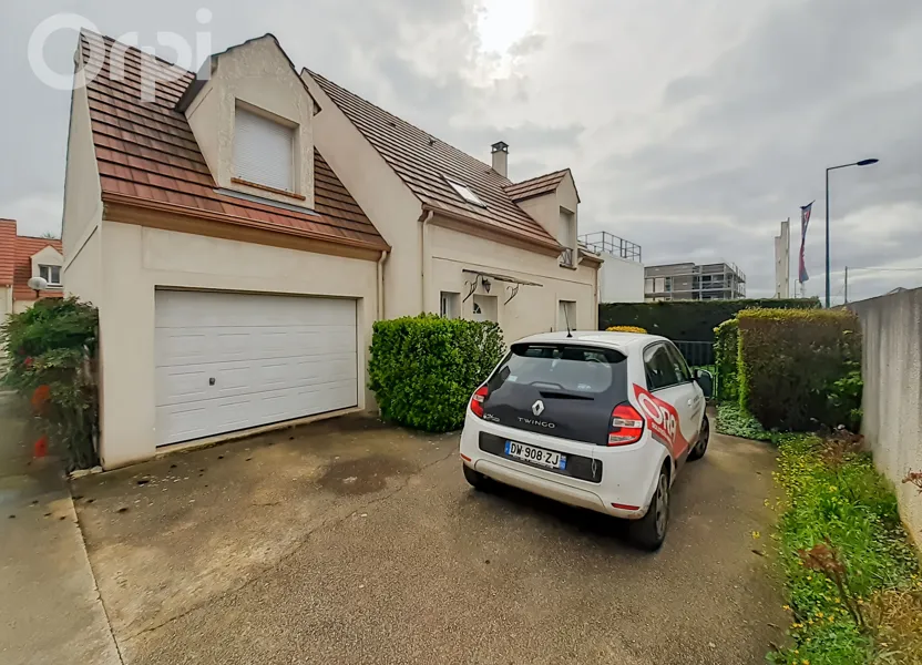 Maison Avenue Georges Bataille à Le Plessis-Belleville