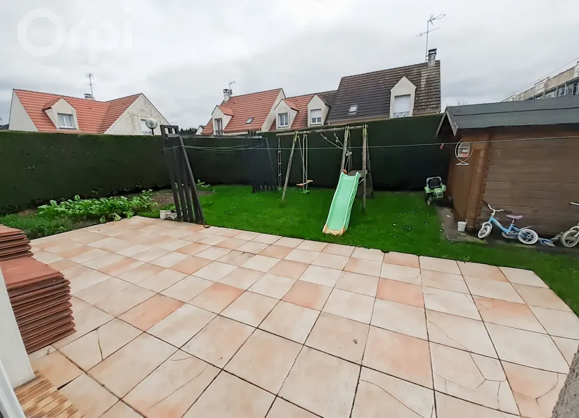 Maison Avenue Georges Bataille à Le Plessis-Belleville