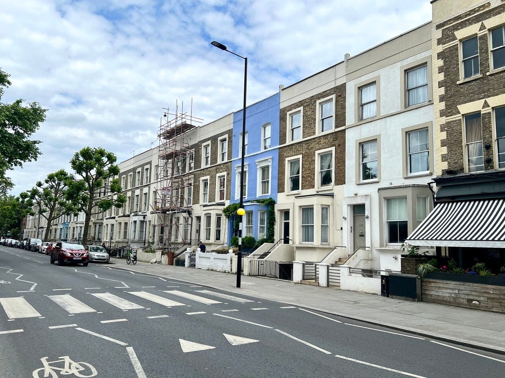 Flat Ladbroke Grove in Greater London