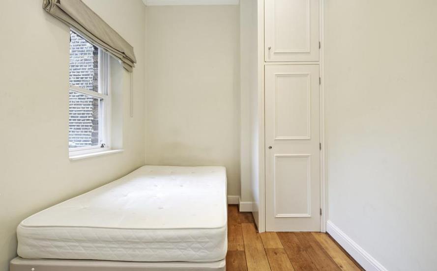 Flat Carburton Street in London
