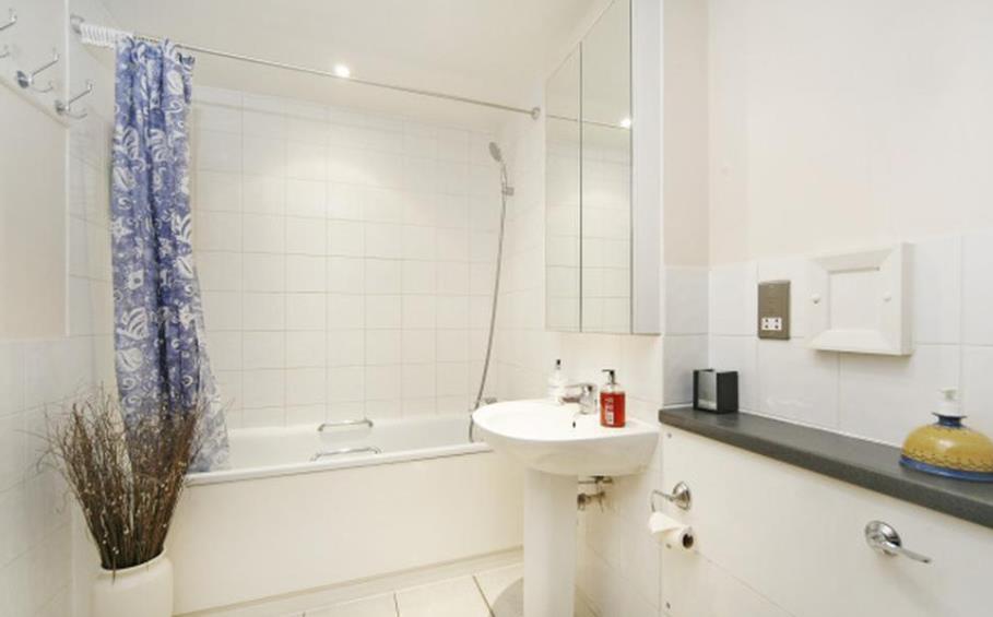 Flat Carburton Street in London