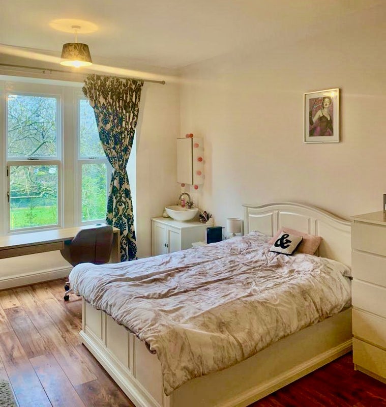 Room Marlborough Road in Sheffield