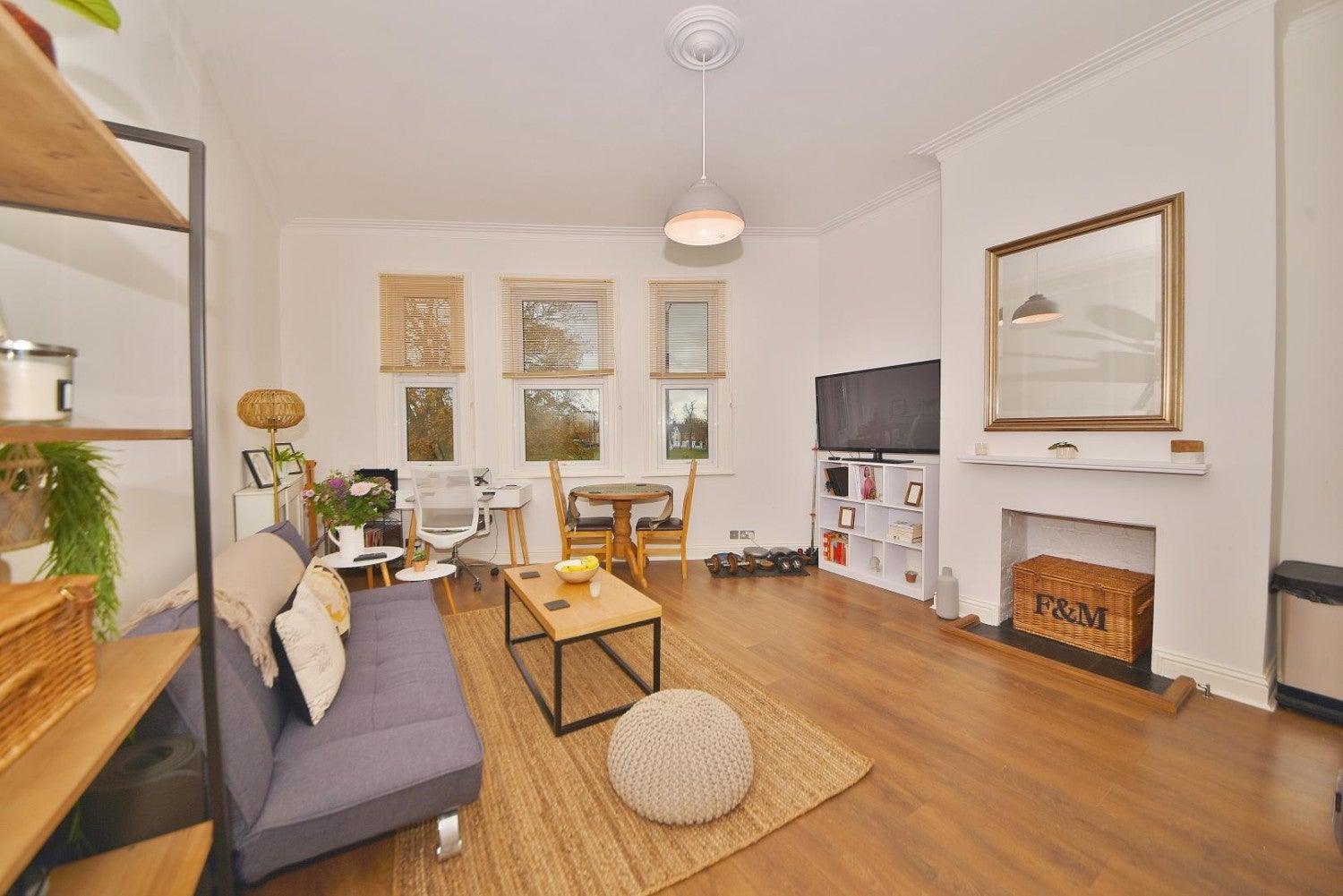 Flat The Green in Greater London