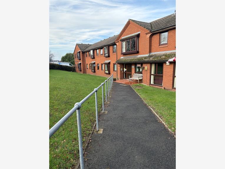 Flat Wolverhampton Road in South Staffordshire