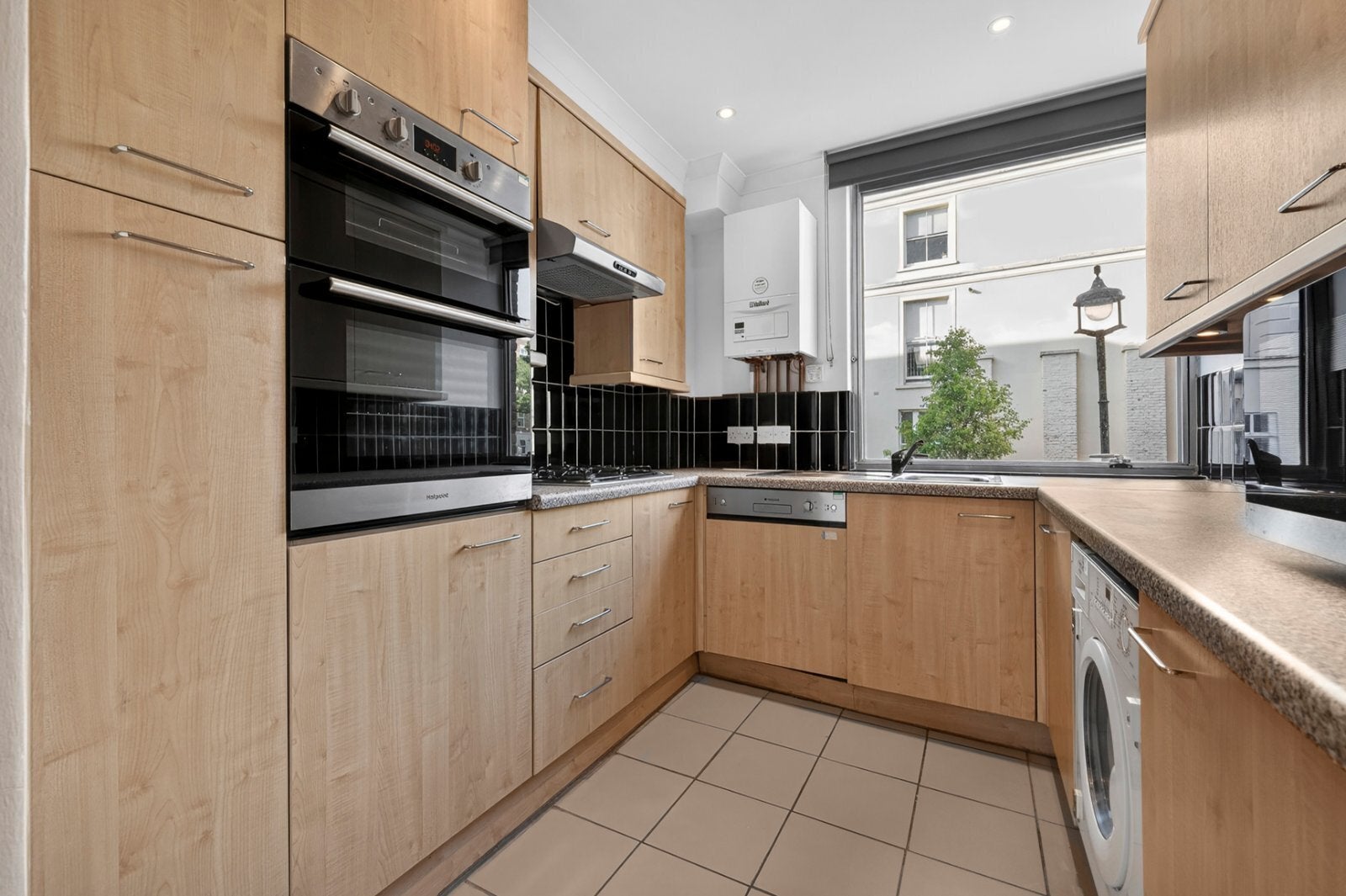 Flat Greville Place in City of Westminster