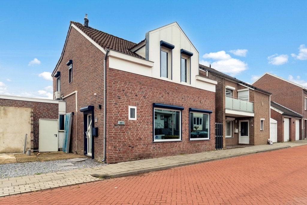 Huis Erensteinerstraat 65 in Kerkrade