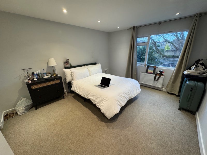 Room Walcot Square in Greater London