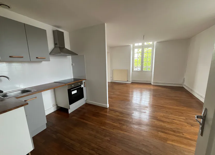 Appartement Rue Mazin à La Fère