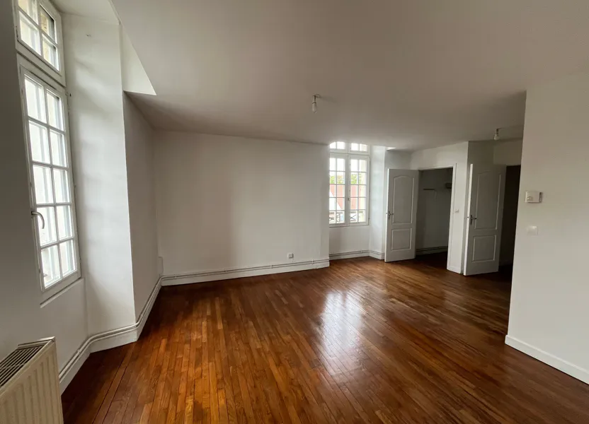 Appartement Rue Mazin à La Fère