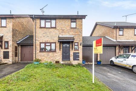 House Albert Road in Surrey Heath