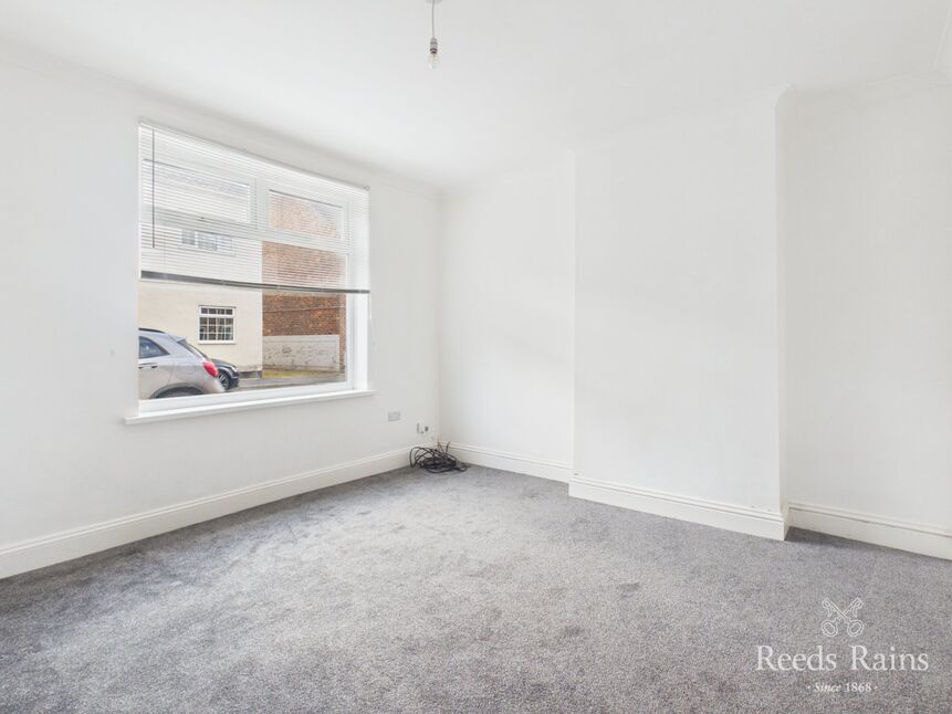 Flat Gladstone Terrace in Sunniside