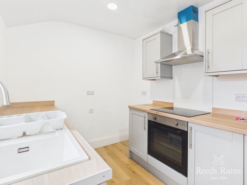 Flat Gladstone Terrace in Sunniside