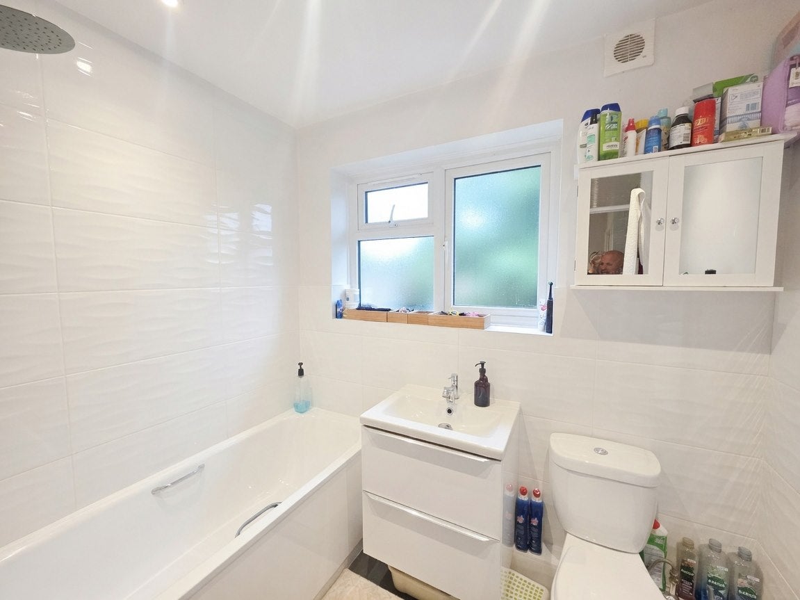 Flat Summer Grove in Hertsmere