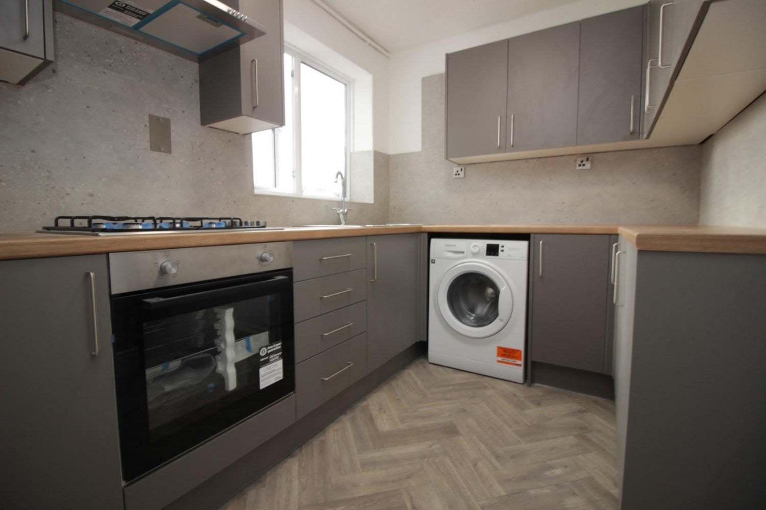 Flat Cheadle Road in Cheadle Hulme