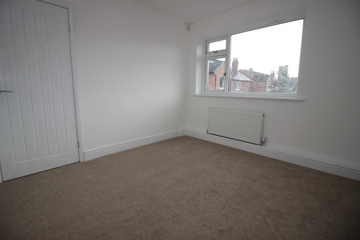 Flat Cheadle Road in Cheadle Hulme