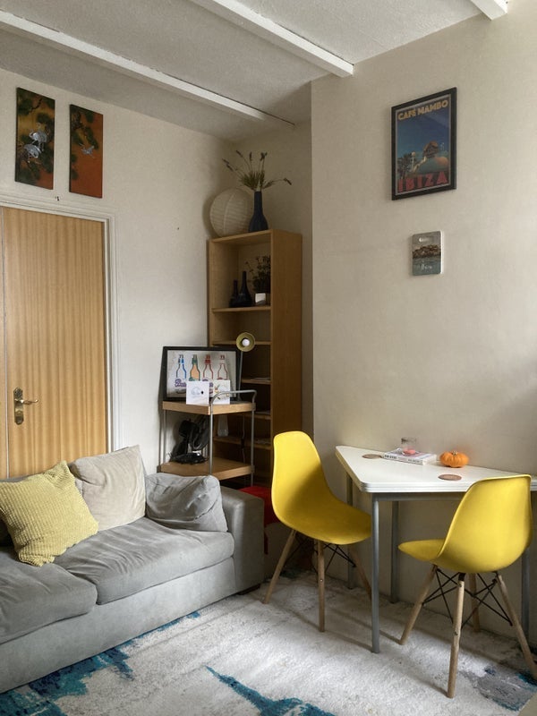 Room Welbeck Road in Greater London