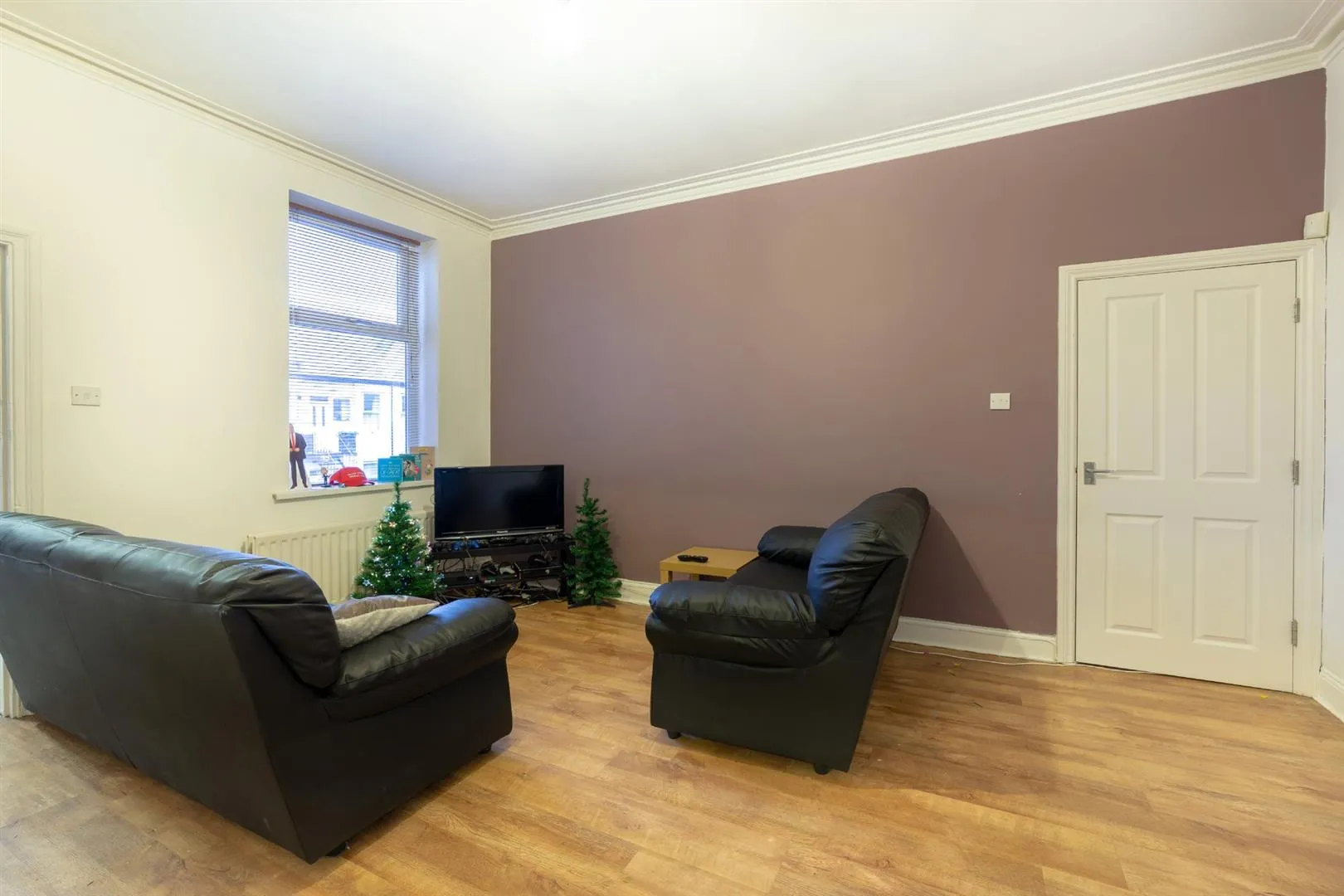 Flat Second Avenue in Newcastle upon Tyne