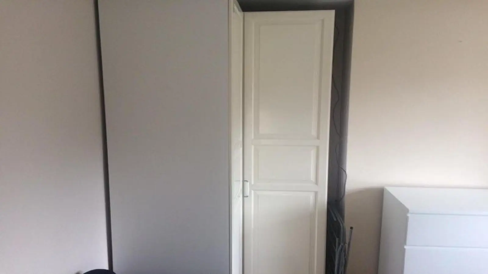 Flat Norbury Close in Greater London