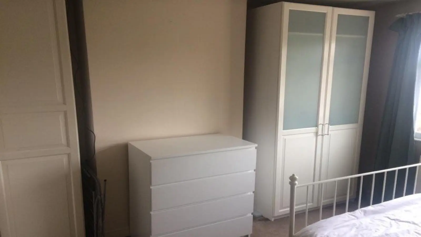 Flat Norbury Close in Greater London