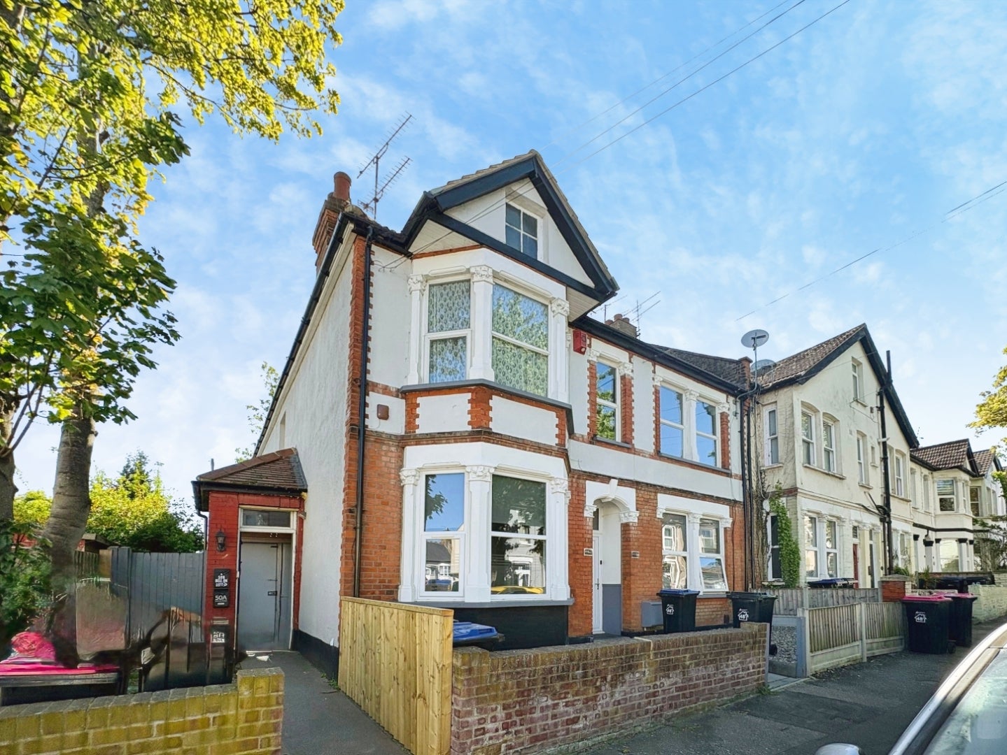 Flat Westborough Road in Southend-on-Sea
