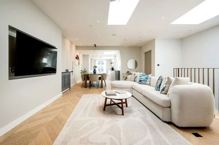 Flat Great Portland Street in City of Westminster