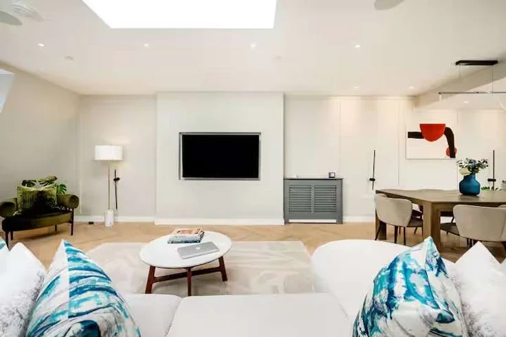 Flat Great Portland Street in City of Westminster