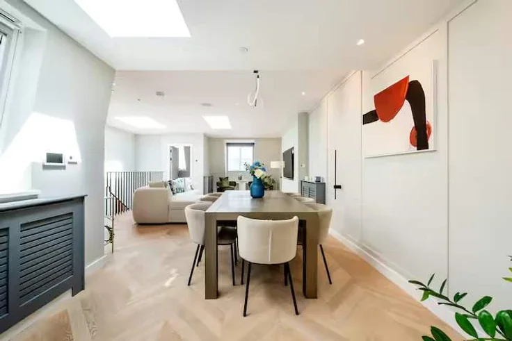 Flat Great Portland Street in City of Westminster