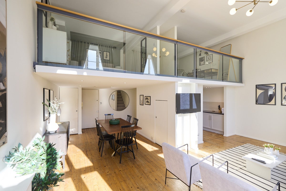 Flat Cormont Road in Greater London