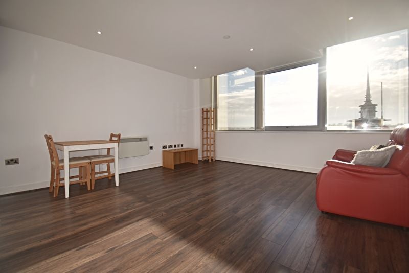 Flat Wesley Walk in Basingstoke and Deane